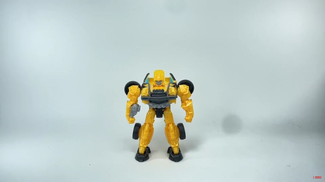 Transformers Rise Of The Beasts Offroad Bumblebee In Hand Image  (22 of 35)